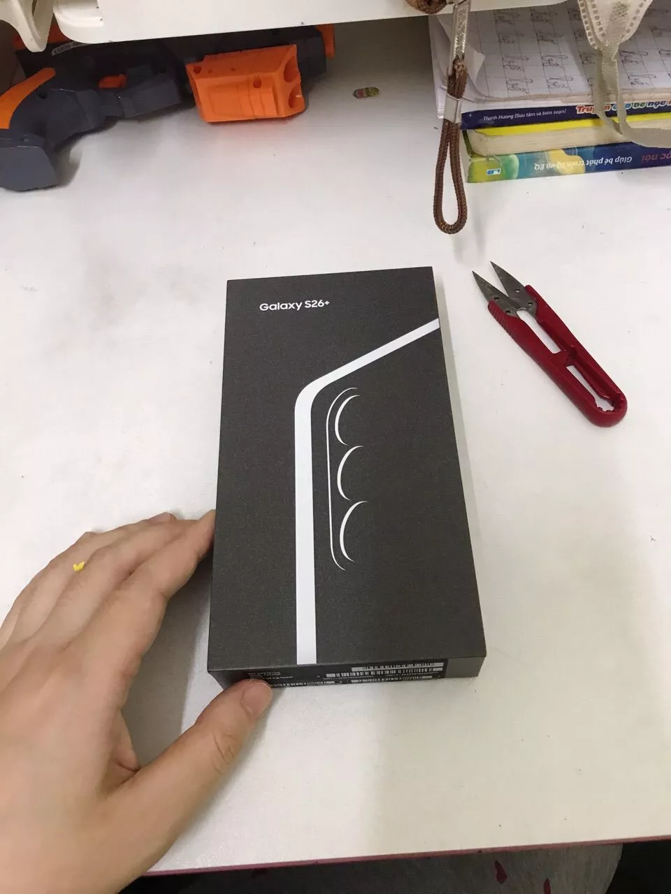 Điện thoại Samsung Galaxy S26+, 12GB/512GB, Customized AP, AI Phone, Photo Assist, Creative Studio, 50MP Camera, 4900mAh