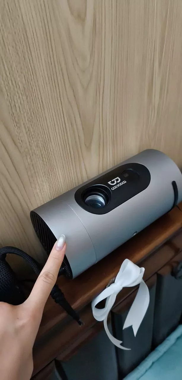 Máy chiếu mini GOOJODOQ Wifi 8k FullHD 1080p 15500LM cho Android và Đt đồng bộ