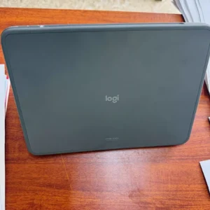 Bao da kèm Bàn phím Combo Touch Logitech cho iPad Air 11 inch (M2 & M3), iPad Air 5 (2022) & Ipad Air 13 inch (M2)
