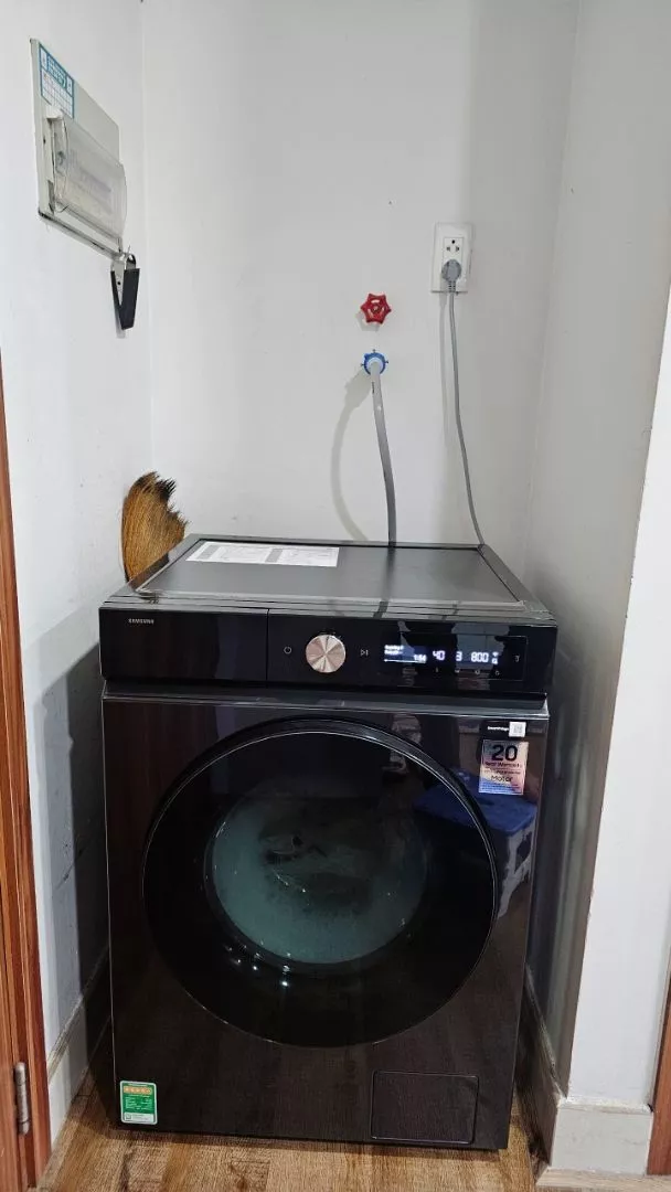Máy giặt Samsung 10kg WW10DB7U34GBSV Bespoke AI™ - Giặt hơi nước Hygiene Steam, Màu Đen