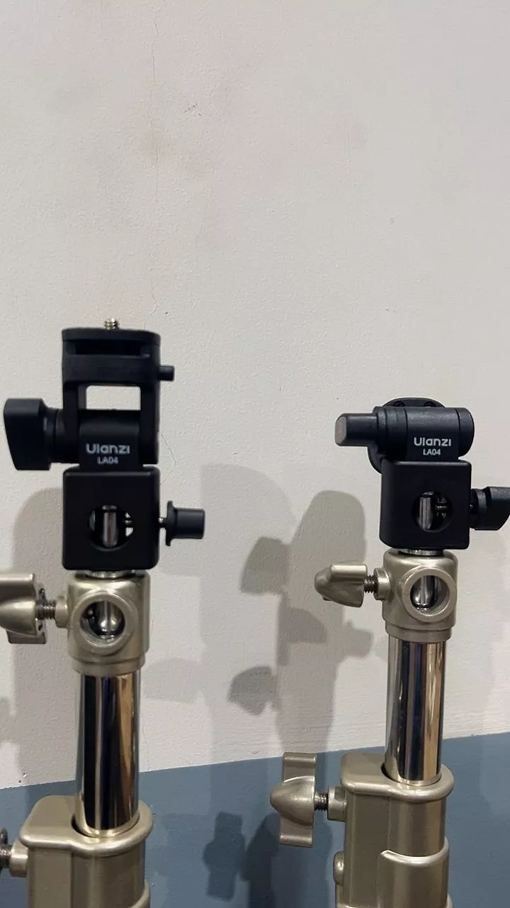 Ulanzi LA04 - Adapter 1/4" + Cold Shoe, Xoay Nghiêng 180° cho Máy Ảnh & Smartphone (L121)