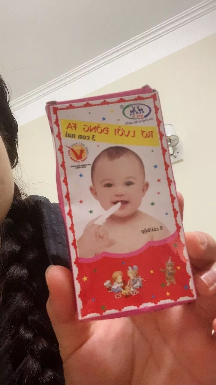Rơ lưỡi Đông Fa cho bé