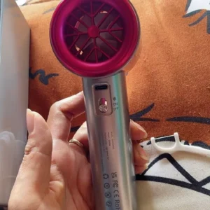 [Mới 2025]Quạt cầm tay mini Goojodoq tốc độ cao, điều chỉnh vô hạn 100 cấp độ, làm mát nhanh với miếng đệm chườm lạnh