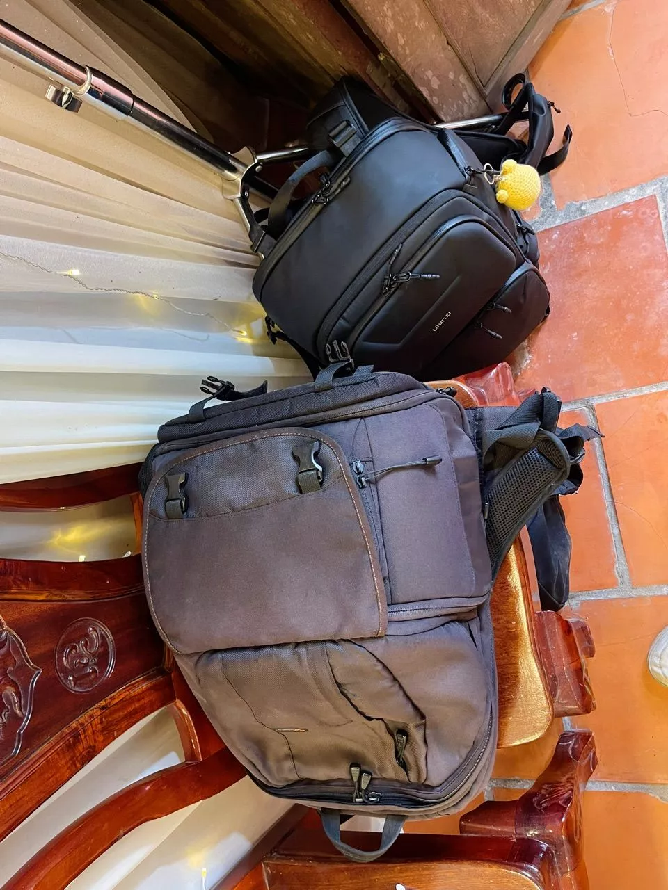 ULANZI BP09/ BP10 - Balo Máy Ảnh 22L/35L, Trang Bị Khoá Chống Trộm, Chống Nước Cao