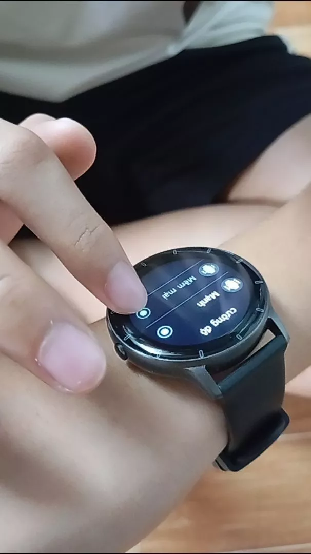 Đồng hồ thông minh GOOJODOQ có khả năng chống nước IP67, gọi điện qua Bluetooth, theo dõi sức khỏe