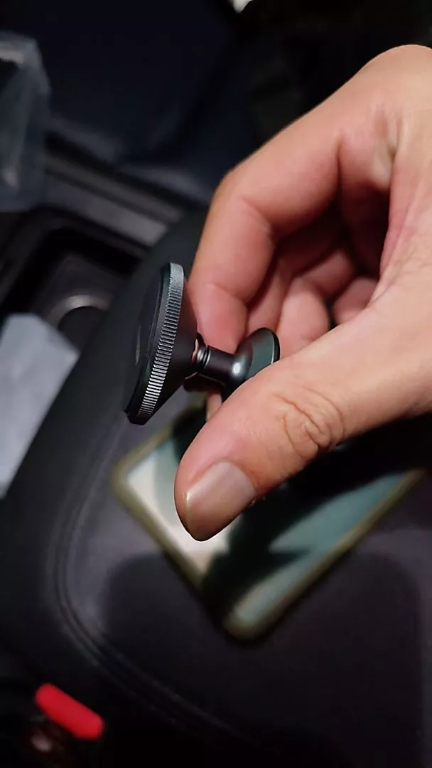 Giá đỡ điện thoại từ tính trên xe UGREEN có nam châm xoay 360°, kích thước mini, tiện dụng cao cấp, cho iPhone 17/16/15/14 Pro max, Samsung S26/25/S24 Ultra