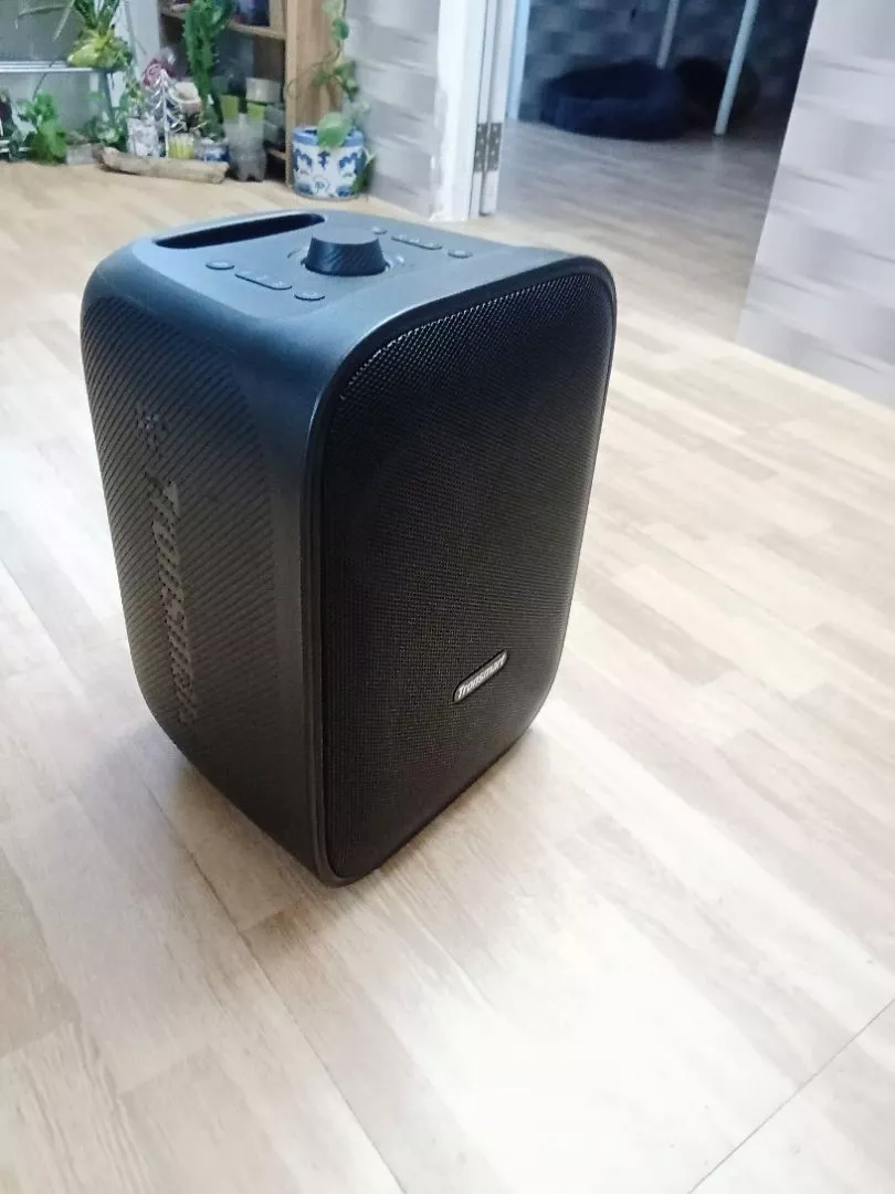 Loa Bluetooth Tronsmart HALO 200 Karaoke | Công Suất 120W | Chơi Nhạc Đến 18h | Bluetooth 5.3 | Bảo Hành 12 Tháng