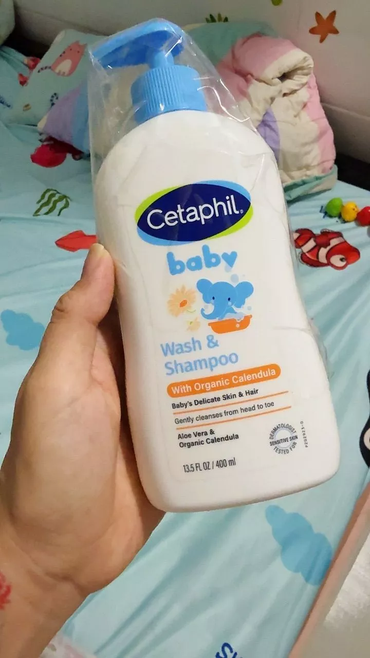 Sữa tắm gội trẻ em tinh chất hoa cúc (Cetaphil Baby Wash&Shampoo) 400ml