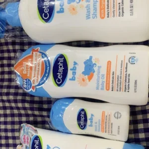 Combo Dầu massage dưỡng ẩm 200ml & Sữa tắm gội hoa cúc hữu cơ 400ML & Kem dưỡng ẩm và làm dịu 100G