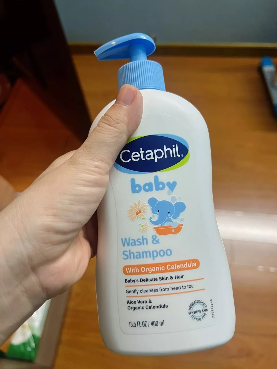 Sữa tắm gội trẻ em tinh chất hoa cúc (Cetaphil Baby Wash&Shampoo) 400ml