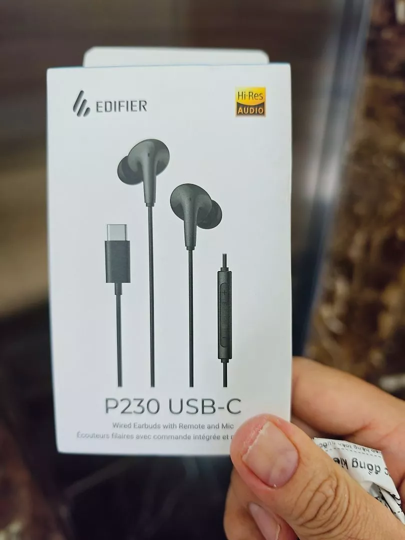 Tai Nghe Dây Có Đệm Tai EDIFIER P230 USB-C - Nhét Tai Thoải Mái - Âm Thanh Chân Thực - Chuẩn IP54 - 15 Tháng Bảo Hành