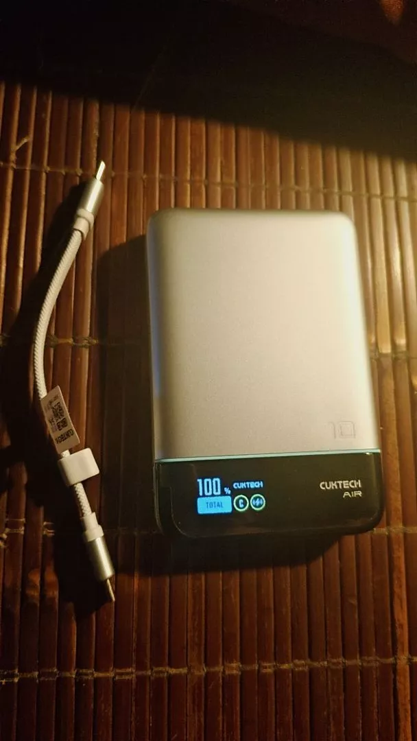 CUKTECH Pin Dự Phòng Từ Tính Sạc Nhanh 55W 10000mAh Hỗ Trợ Sạc Không Dây Tích Hợp Dây cho iP 16–12