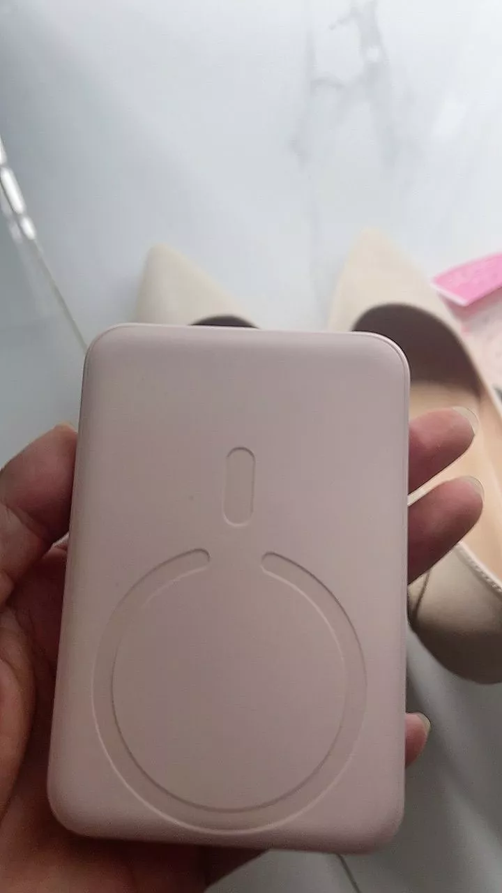 Sạc dự phòng 22.5W FM11 Baseus không dây mini 10000mah có nam châm tự động bật/ tắt thích hợp