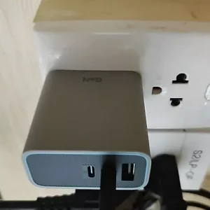 Củ Sạc Nhanh CUKTECH GaN 65W 3 Cổng Siêu Nhỏ Gọn Không Nóng Máy Cho iP 17/16/15/MacBook/Laptop/Xiaomi 17/Samsung S26