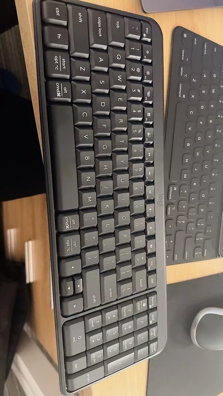 Bàn phím không dây Bluetooth Logitech K251 - Dễ kết nối, dễ thiết lập, thiết kế nhỏ gọn
