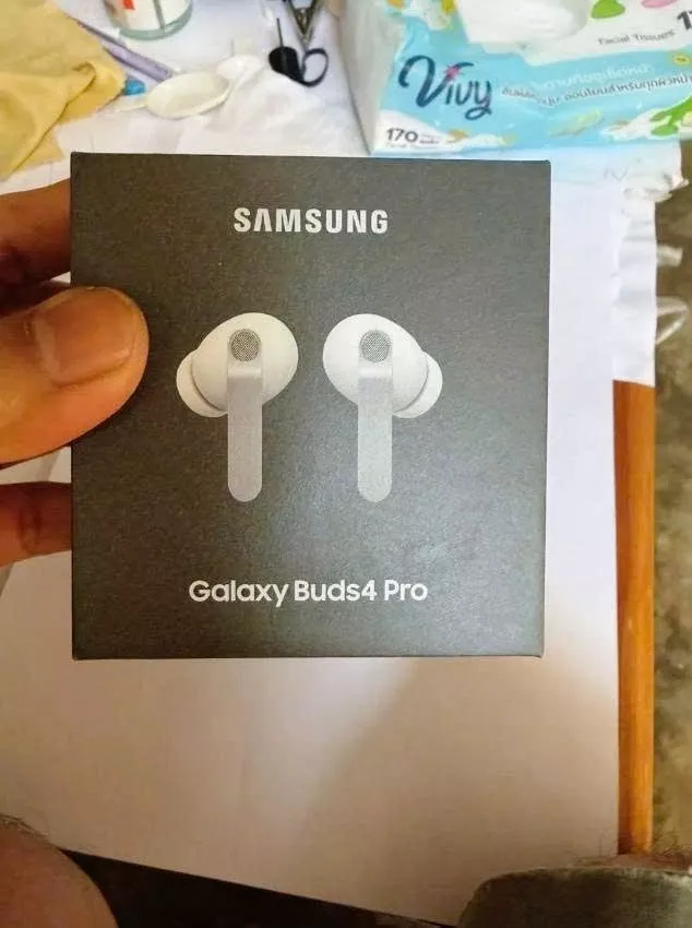 Tai Nghe Bluetooth Sam Sung Galaxy Buds 4 / Buds 4 Pro Thế Hệ Mới - Bass Căng - Pin 30H -Bảo Hành 24 Tháng