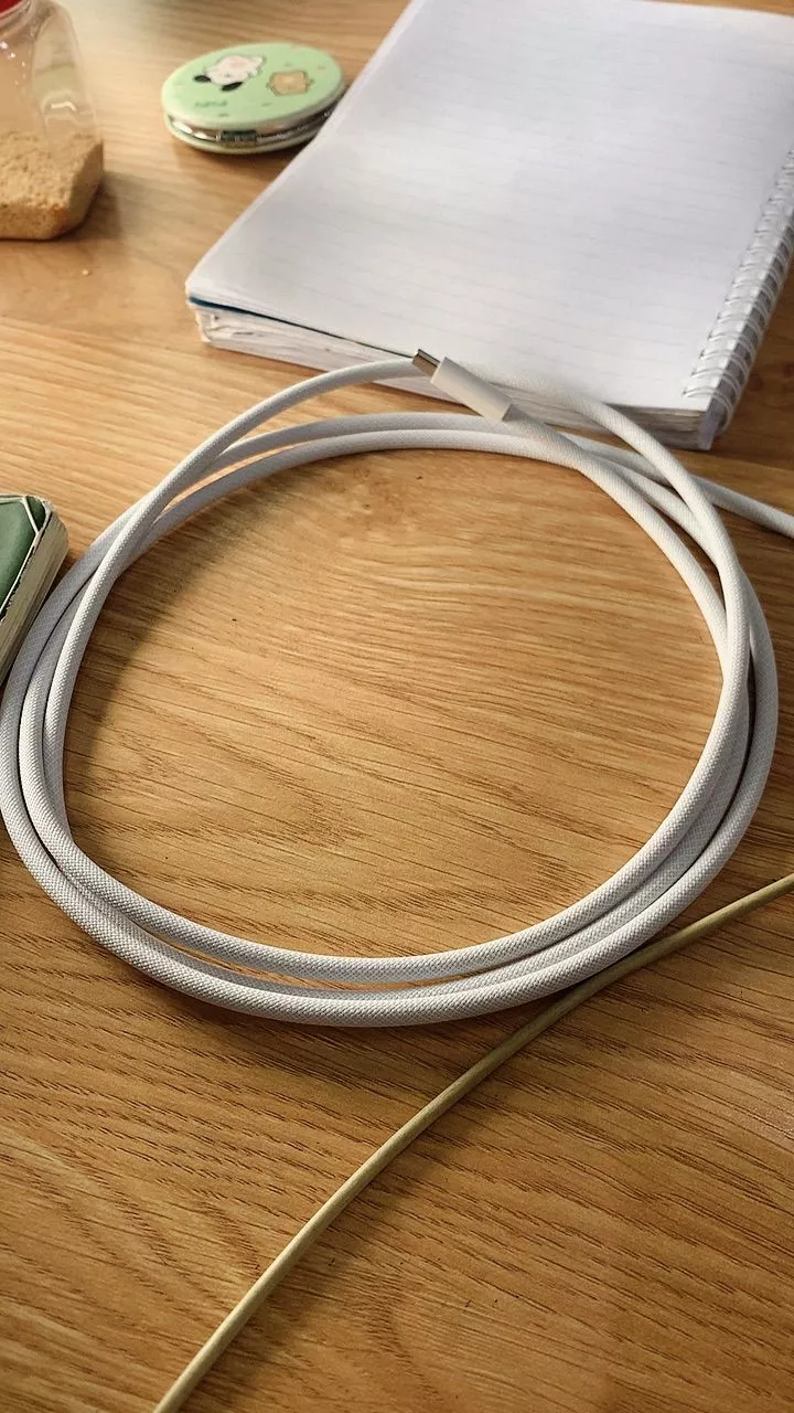 Cáp Sạc Apple USB-C to USB-C 240W (2m) Chính hãng