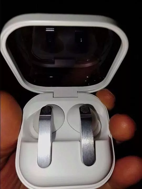 Tai Nghe Bluetooth Sam Sung Galaxy Buds 4 / Buds 4 Pro Thế Hệ Mới - Bass Căng - Pin 30H -Bảo Hành 24 Tháng