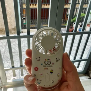 Quạt mini cầm tay siêu mỏng GOOJODOQ có tốc độ quay 10.000 vòng/phút và tốc độ gió 9,1 m/giây