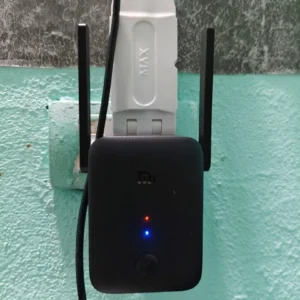 Mi WiFi Range Extender AC1200 | Wi-Fi tốc độ cao ở mọi ngóc ngách trong nhà | Đảm bảo kết nối tối ưu | Chỉ báo tín hiệu