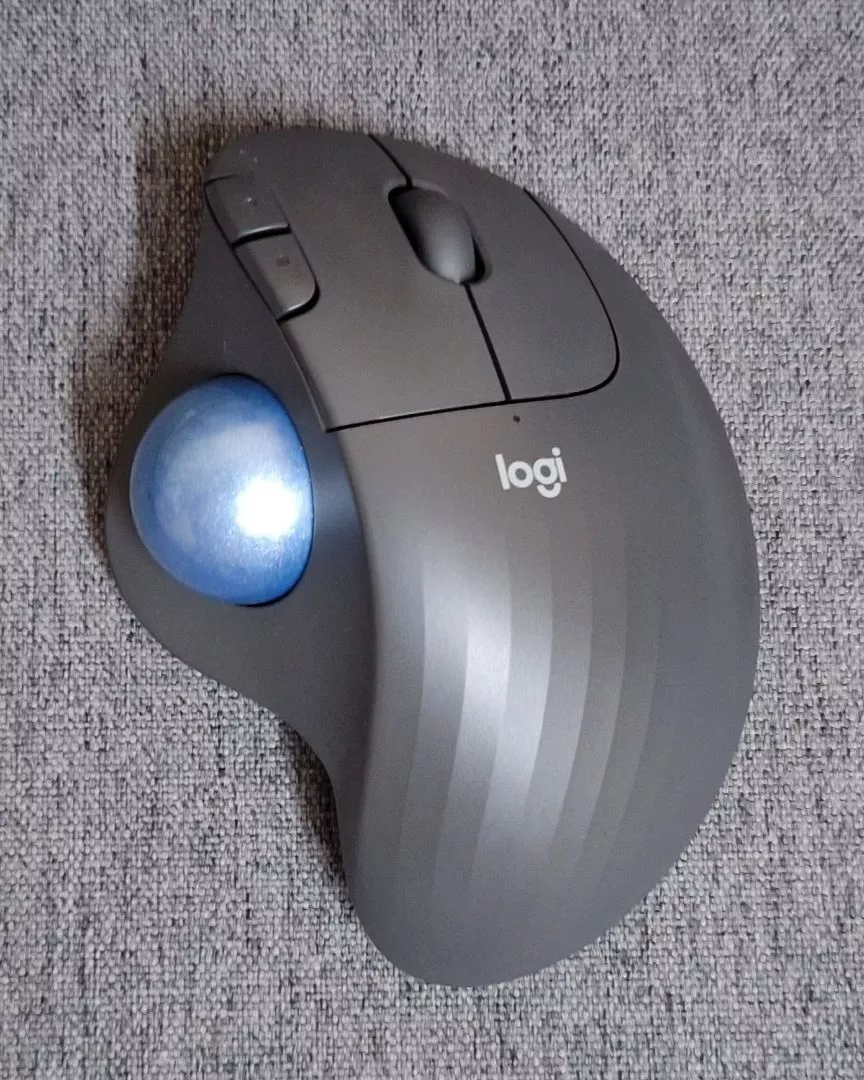 Chuột không dây Công Thái Học Logitech Ergo M575s Silent - Bluetooth, Giảm ồn, Trackball ngón cái