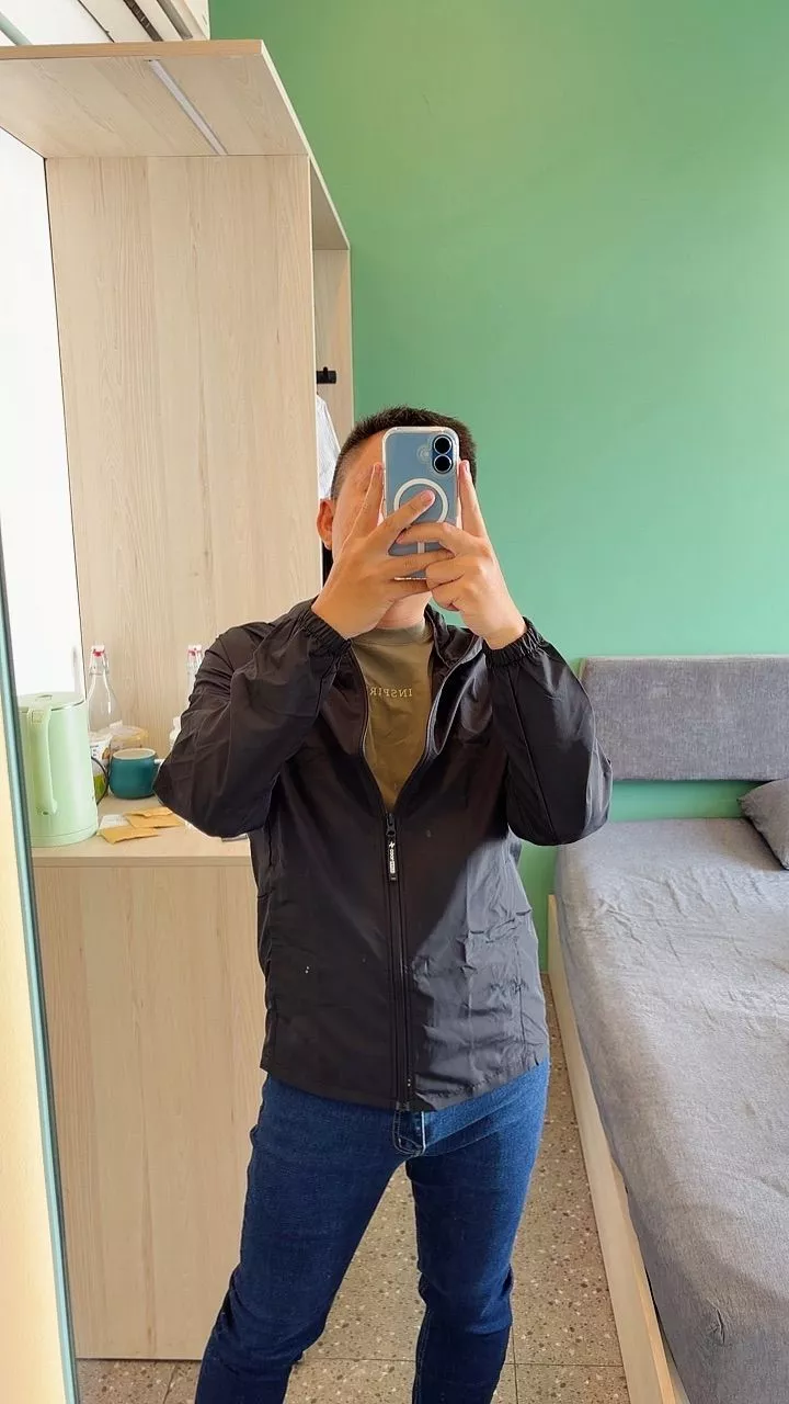 Áo khoác Daily Wear trượt nước, chống UV nhanh khô, áo khoác bốn mùa siêu nhẹ có mũ đa năng, áo chống nắng Coolmate
