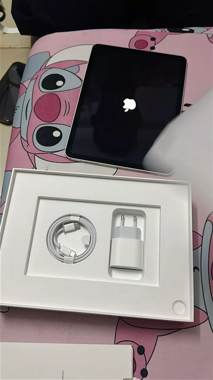 Máy tính bảng iPad Air, M4 chip, 11 inch, 128GB