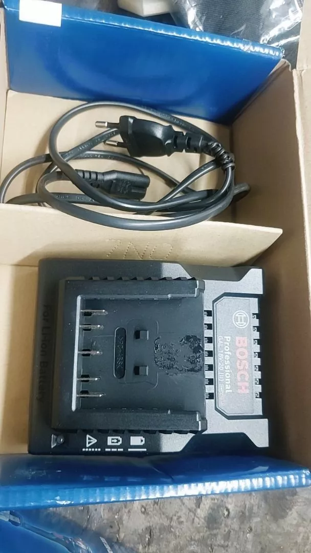 Máy bắt ốc vít dùng pin Bosch GDX 18V-285 (SOLO) + Pin GBA 2.0Ah / Bộ Sạc GAL 18V-20 (MỚI)