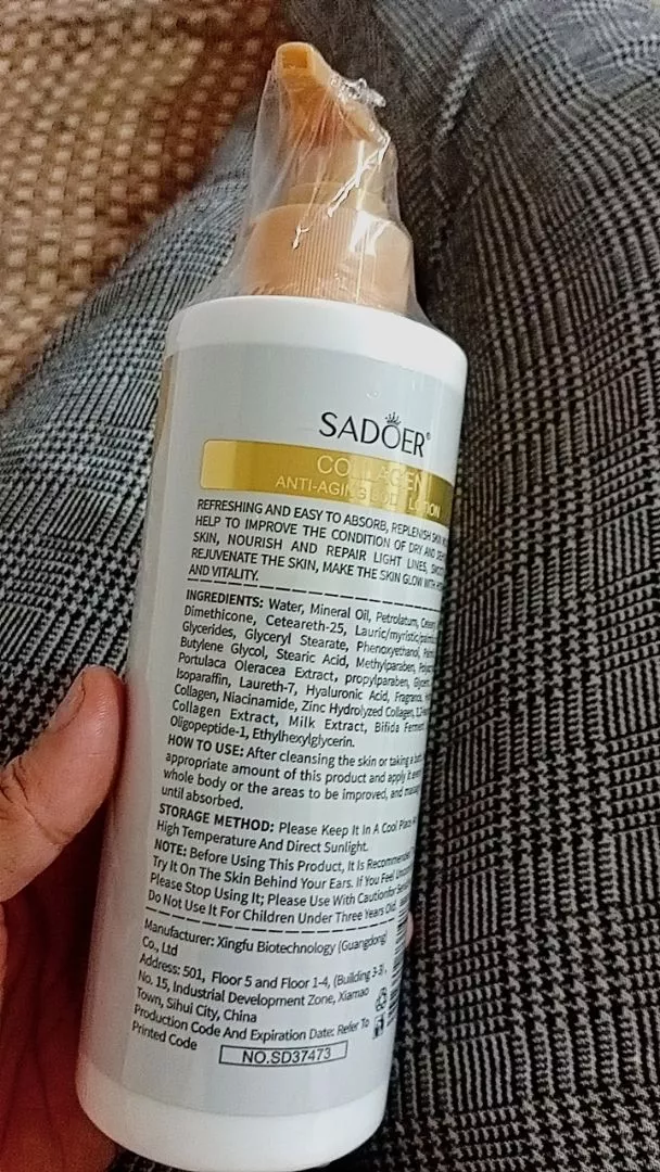 Sữa Dưỡng Thể Collagen Tinh Chất Vàng 300g Ngăn Ngừa Lão Hóa, Trắng Da Peach & Petal