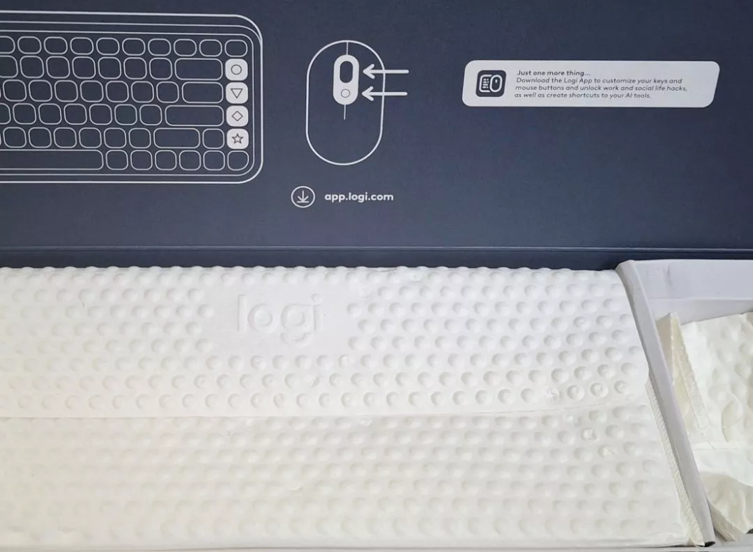 Combo Chuột & Bàn Phím Bluetooth Logitech POP ICON COMBO - Gõ yên tĩnh, phím lập trình, Easy-Switch