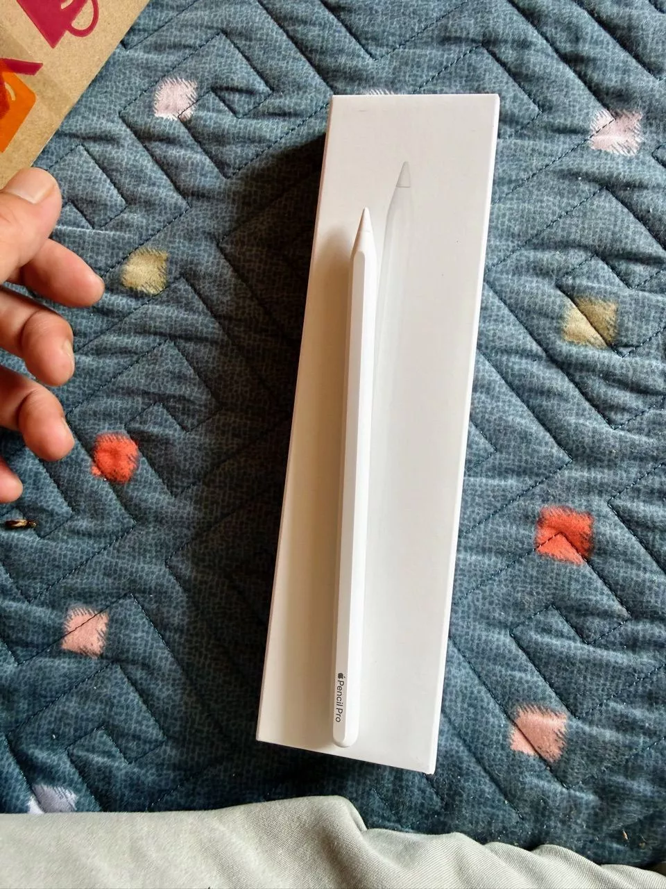 Bút cảm ứng Apple Pencil Pro (MX2D3ZP/A)