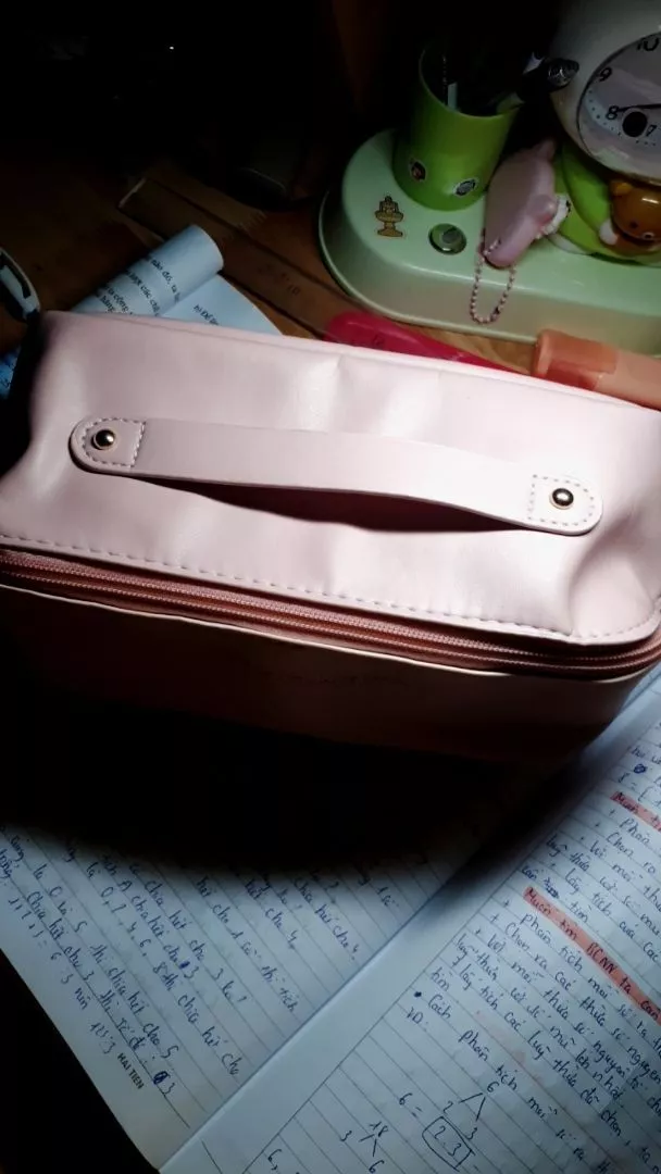 Túi đựng mỹ phẩm di động và không thấm nước và có thể lưu trữ mỹ phẩm và cọ trang điểm