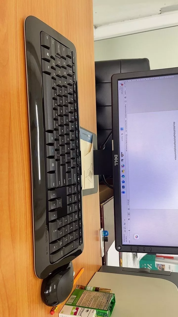 Bộ bàn phím chuột không dây Microsoft Wireless 850 màu đen PY9-00018