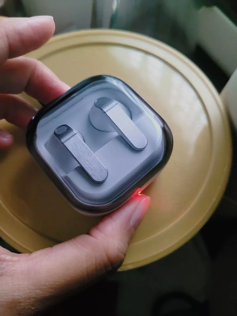 Tai nghe Samsung Galaxy Buds4, Chất âm Hi-Fi đa tầng, Chống ồn chủ động, Galaxy AI đa tác vụ