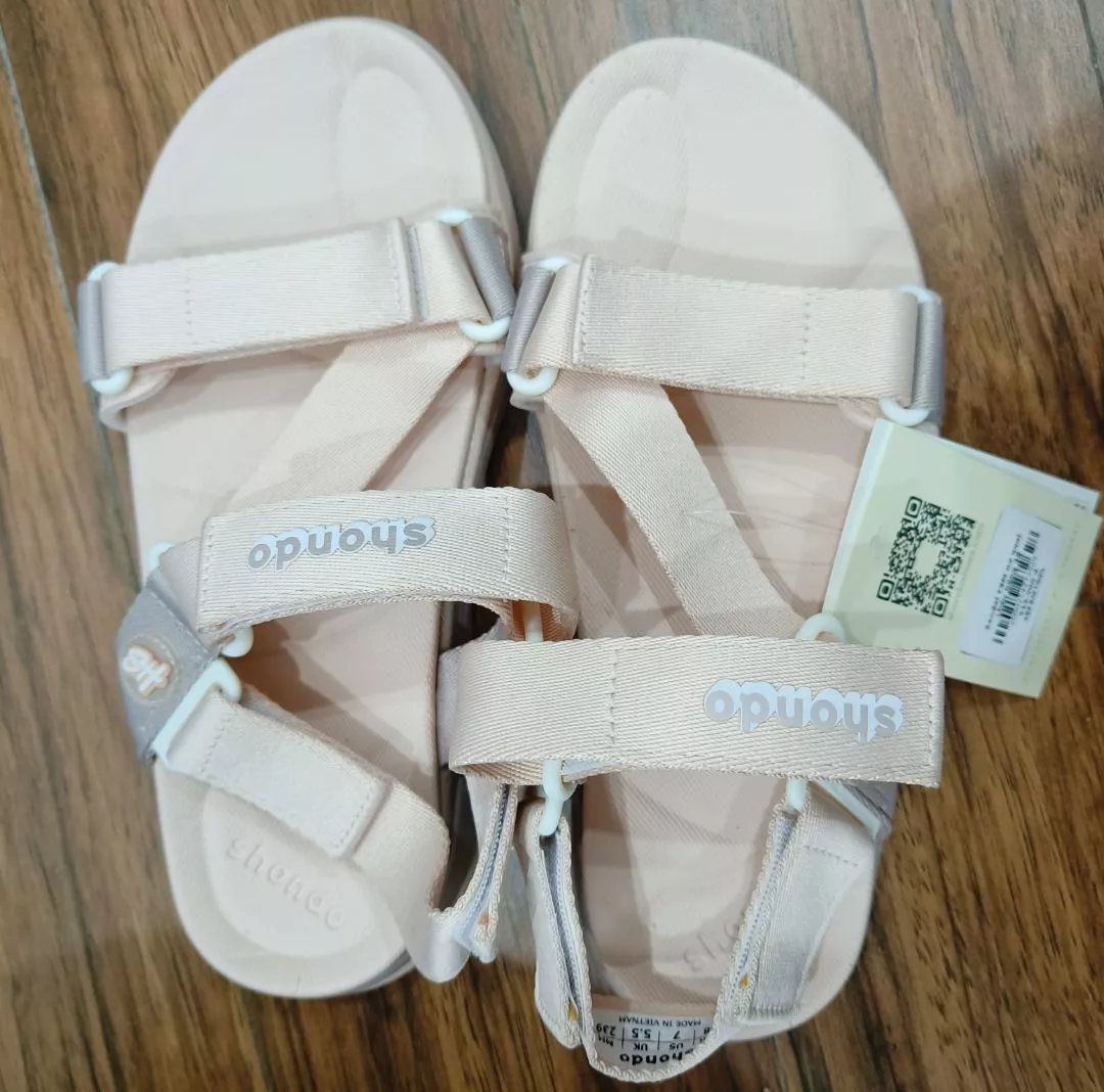 Giày Sandal Nữ F8M Êm Chân, Bền Màu Hồng Shondo F8M7095