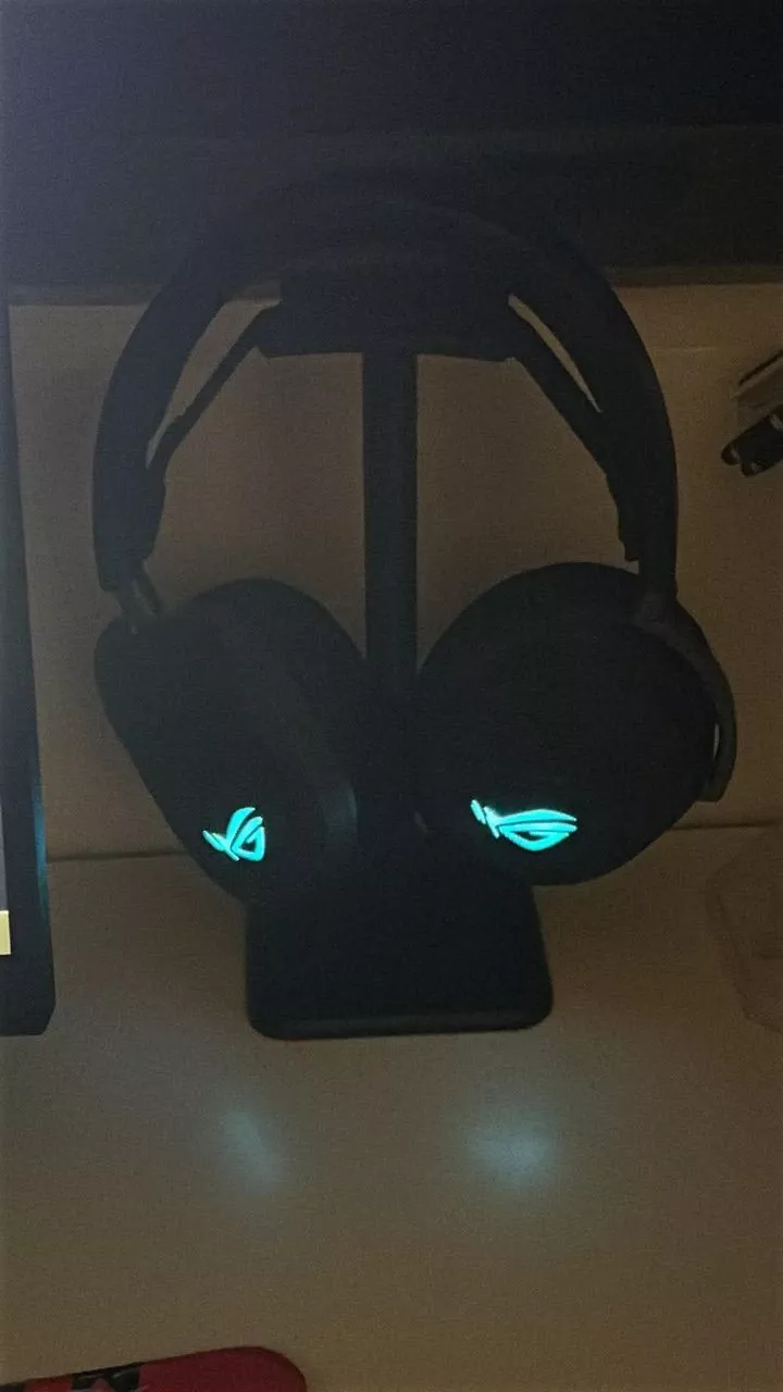 Tai nghe Gaming không dây cao cấp Asus ROG Pelta 3 Mode kết nối RGB Black BH 24 tháng