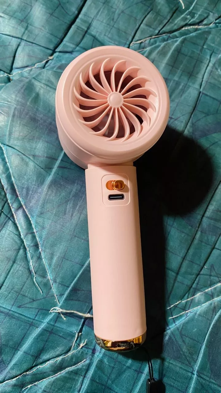 Quạt Cầm Tay Mini Sạc Pin, Cấp Độ Gió Mạnh Dung Lượng Pin 5000mAh Màn Hình Led Hiển Thị