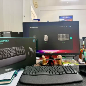 Combo Công thái học - Bàn phím Logitech Wave Keys và Chuột Logitech Lift Vertical