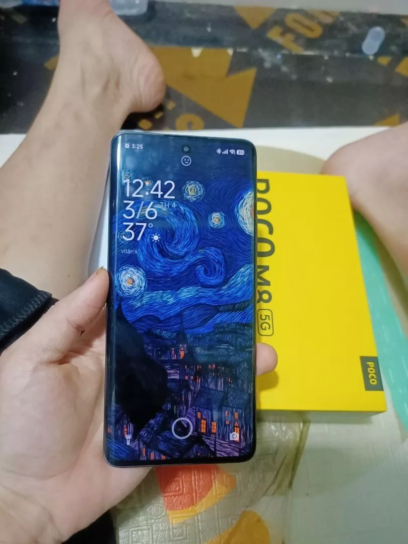 Điện thoại thông minh POCO M8 5G (8+256GB | 8+512GB)|Thiết kế cong 3D thanh mảnh chỉ 7.35mm|Màn hình Flow AMOLED 6.77" 1
