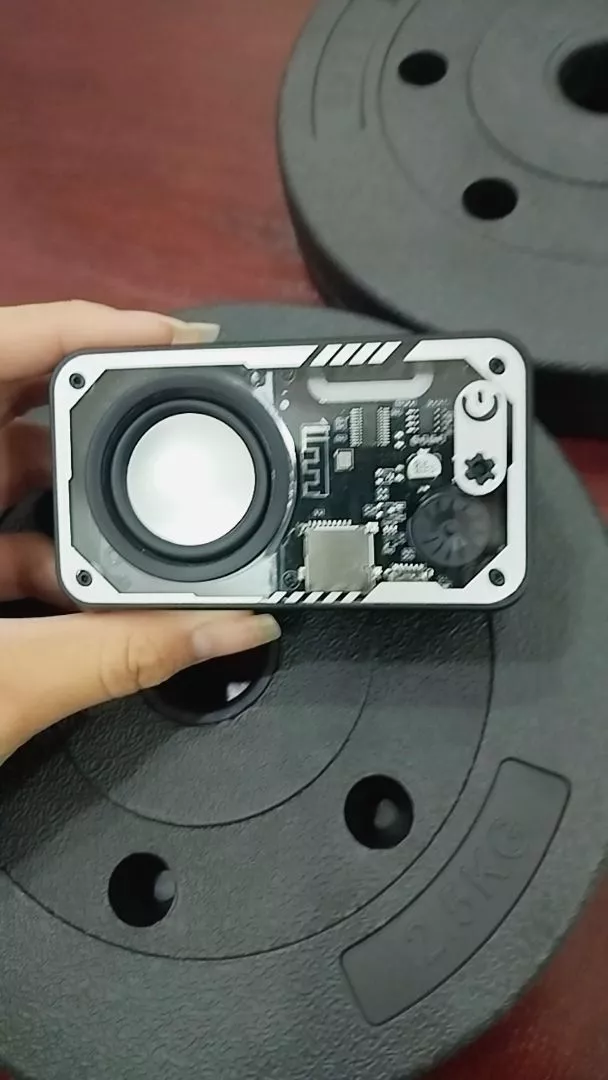 Loa báo thức không dây Bluetooth 5.3 GOOJODOQ Thiết kế kiểu dáng cơ học Màn hình LED hiển thị thời gian với đèn RGB