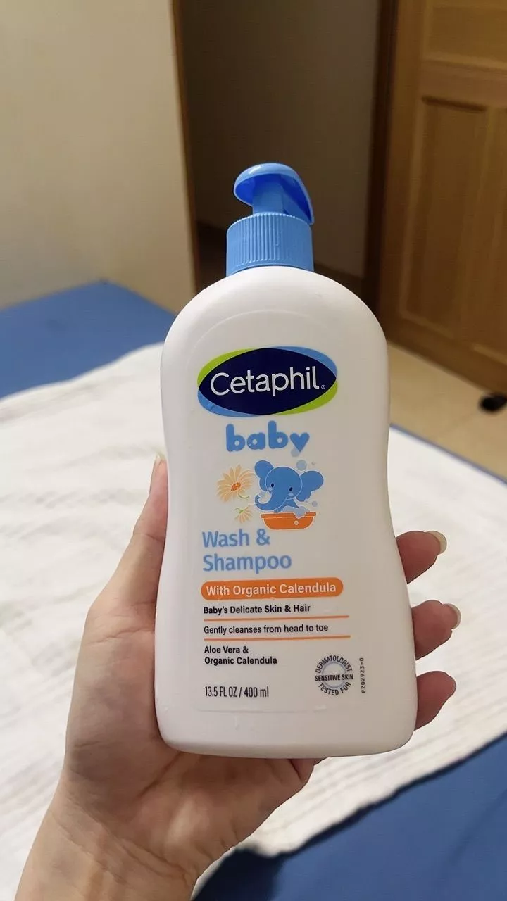 Sữa tắm gội trẻ em tinh chất hoa cúc (Cetaphil Baby Wash&Shampoo) 400ml