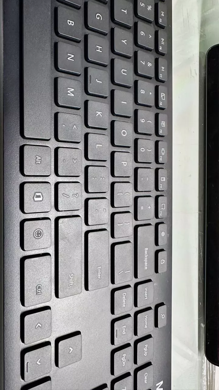 Bàn phím văn phòng Không Dây Microsoft Bluetooth QSZ-00017