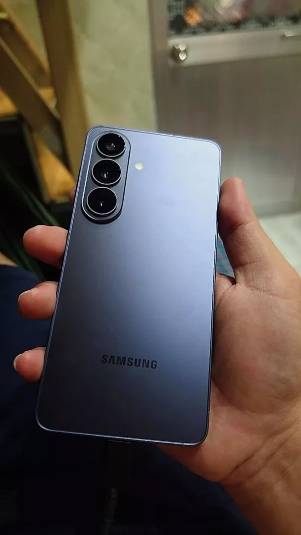 Điện thoại Samsung Galaxy S26, 12GB/256GB, Customized AP, AI Phone, Photo Assist, Creative Studio, 50MP Camera, 4300mAh
