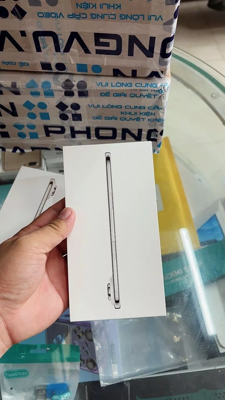 Điện thoại Apple iPhone Air 256GB