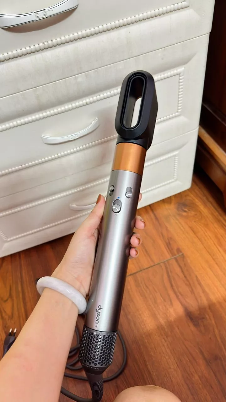 Máy sấy và tạo kiểu tóc Dyson Airwrap ™ Origin HS02