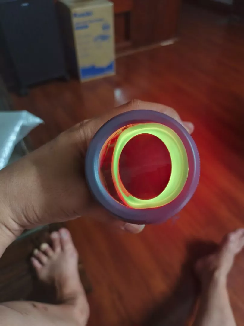 Loa Bluetooth không dây GOOJODOQ sở hữu đèn nền RGB, nhiều chế độ phát nhạc và thiết kế nhỏ gọn