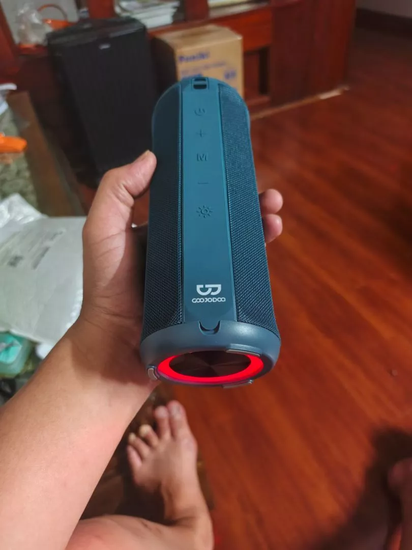 Loa Bluetooth không dây GOOJODOQ sở hữu đèn nền RGB, nhiều chế độ phát nhạc và thiết kế nhỏ gọn