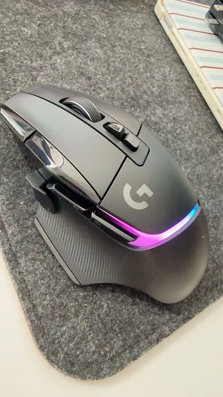 Chuột gaming không dây Logitech G G502 X PLUS LIGHTSPEED LIGHTFORCE Hybrid RGB Lightsync