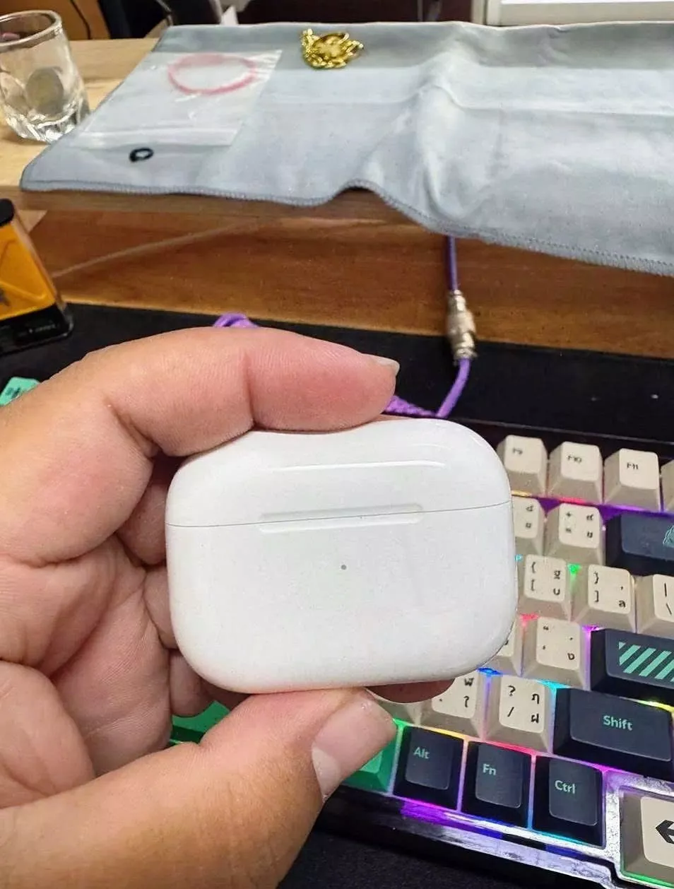 Tai Nghe Bluetooth Pro 2 Bản Cao Cấp Chống Ồn Bass Căng Pin 8H Định Vị Đổi Tên Bảo Hành 12 Tháng
