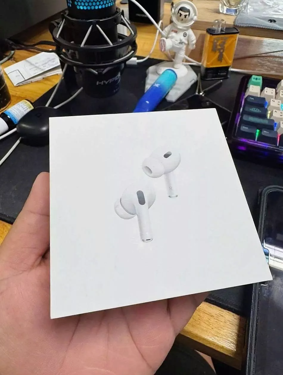 Tai Nghe Bluetooth Pro 2 Bản Cao Cấp Chống Ồn Bass Căng Pin 8H Định Vị Đổi Tên Bảo Hành 12 Tháng